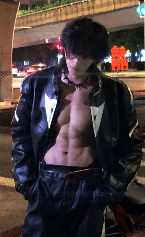 Pin By Carissa On Misc Volume 2 Hot Emo Guys Attractive Guys Just Beautiful Men