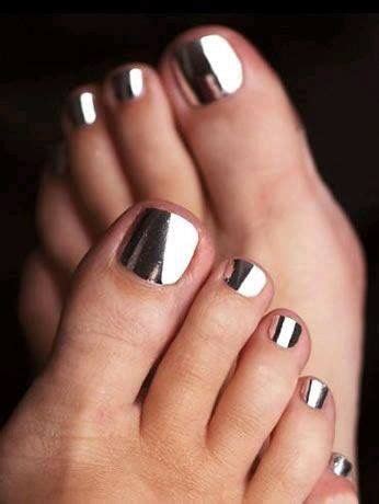 Pin By Beatriz Salas On Nails Toe Nails Minx Nails Metallic Nails