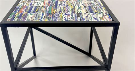 Recycled plastic table | The Dots