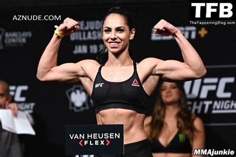 ARIANE LIPSKI Nude AZNude