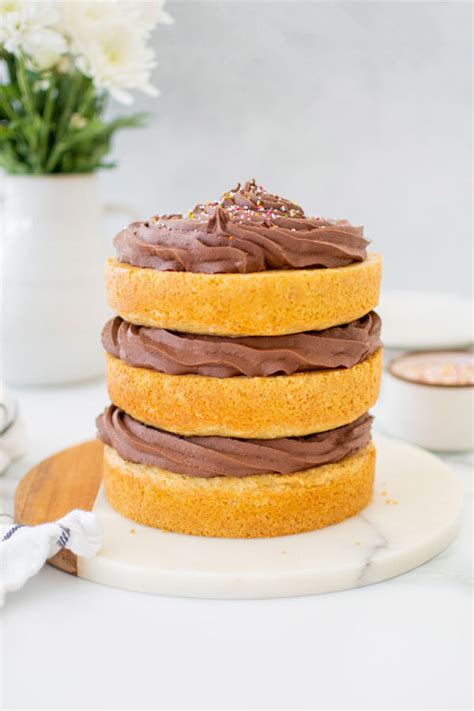 How To Make A Naked Cake Easy Baking Recipe