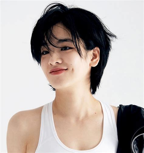 Tóc ngắn layer Top kiểu đẹp trẻ trung năng động hot nhất hiện nay