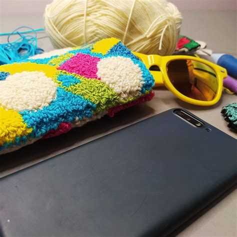 Jak zrobić niesamowite etui na telefon lub okulary. Inspiracje Punch