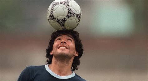 Fallece Maradona El ‘pibe Que Convirtió El Fútbol En Cu