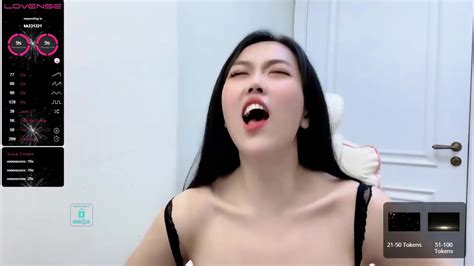 Rose Top Nude Masturbation