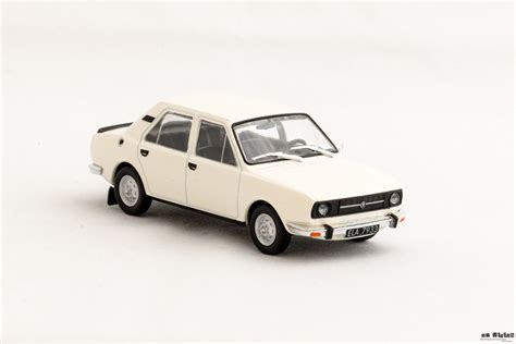 MiniAutoHobby: Skoda 105