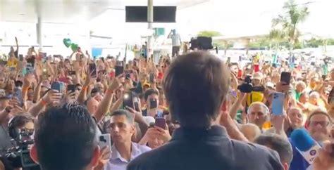 AO VIVO Bolsonaro aclamado novamente veja o vídeo