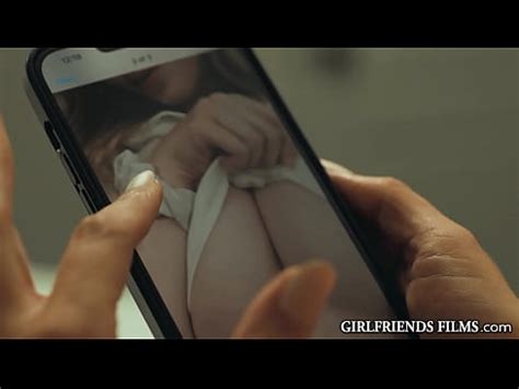 MILF con curvas engaña a su novia con un extraño caliente ailee anna sarah taylor