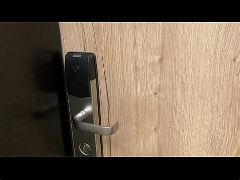 Escuchando El Polvo Matutino En El Hotel XVIDEOS