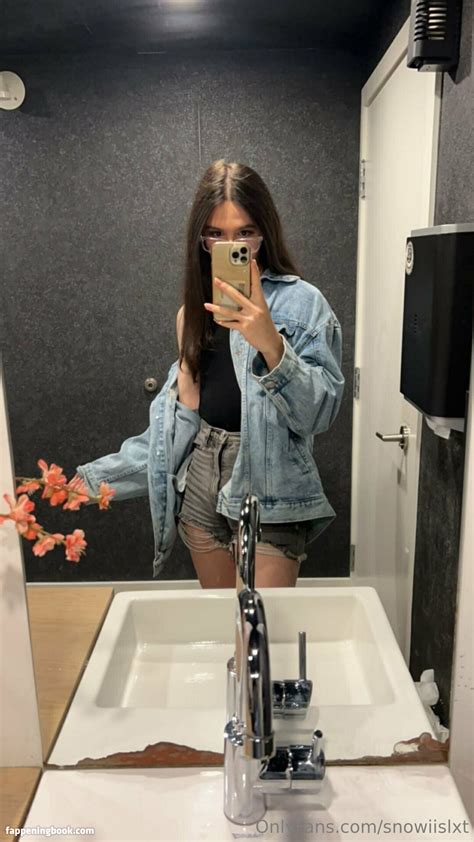 Snowiislxt Nude OnlyFans Leaks Fappening FappeningBook