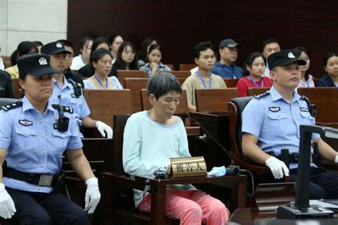 贵阳中院一审宣判“人贩余华英拐卖11名儿童”案：判处死刑 国际在线