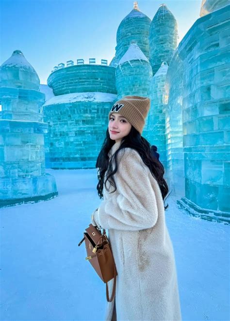 Ngh S Vi T U Trend Ch P Tr I Tuy T Midu Sang Ch Nh Th O Nhi Ch I Tr I V I Bikini N Ng B Ng