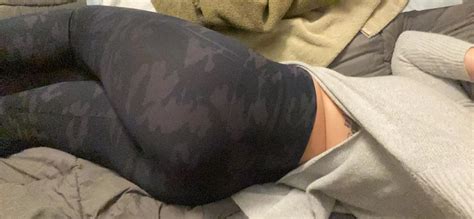 Do These Leggings Make My Ass Look Big Nudes Girlsinyogapants Nude Pics Org