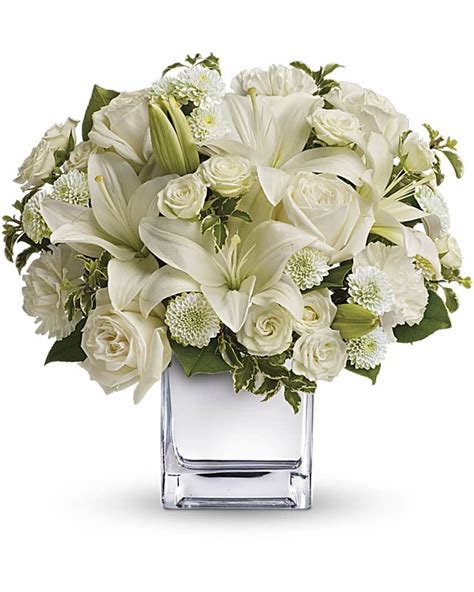 Telefloras Peace And Joy Bouquet A3647 Flower Delivery Flower Shop