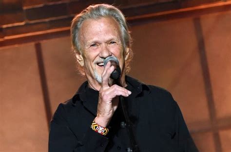 Is Kris Kristofferson Still Alive in 2023? - BiographyNinja (Answered)