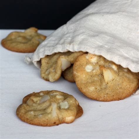 Galletas De Macadamia Y Chocolate Blanco
