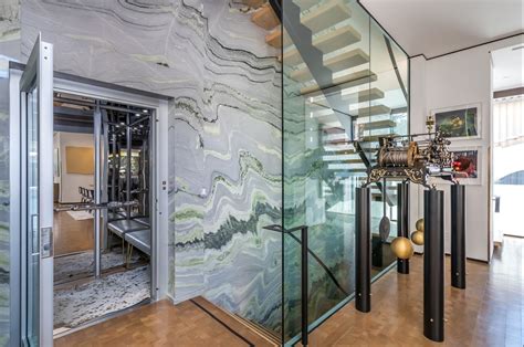 Artistic Feature - Elevator Boutique