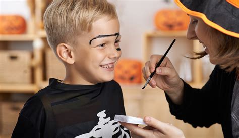 Truccabimbi per Halloween: idee facili e sicure per trasformare ogni