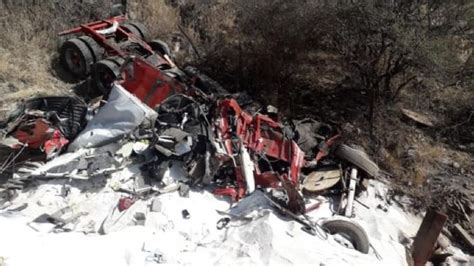 Chocan De Frente Dos Tr Ileres En Autopista Zacatecas Aguascalientes