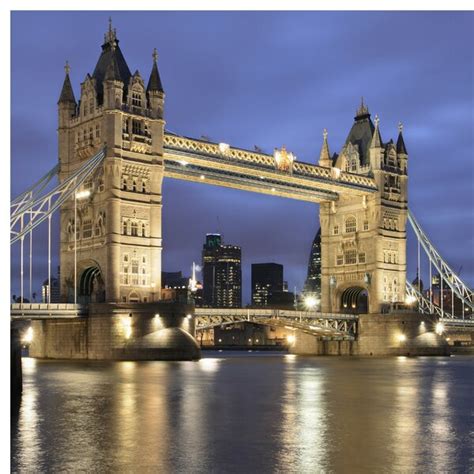 East Urban Home Strukturtapete London Tower Bridge Bei Nacht Wayfair De