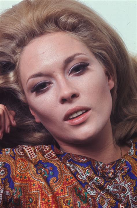 Pictures of Faye Dunaway