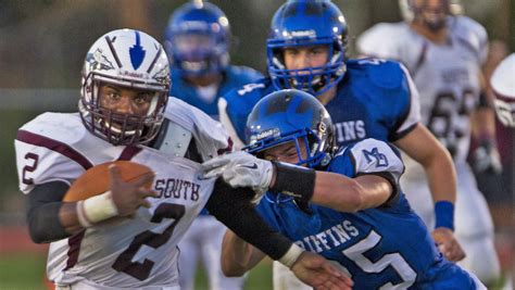 Live coverage: High school football games tonight