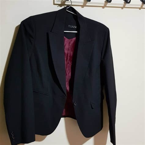 Formal blazer, Women's Fashion, Coats, Jackets and Outerwear on Carousell