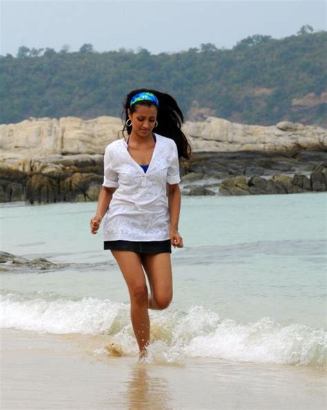 Hot Trisha Trisha Hottest Photos In A Beach