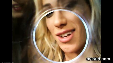 Horny Czech Girl Gapes Her Narrowed Snatch To The Extreme