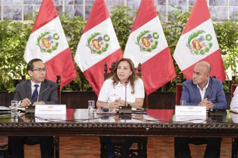 Alcaldes Provinciales Y Distritales Del País Sostuvieron Agenda De Trabajo Con Mandataria Dina