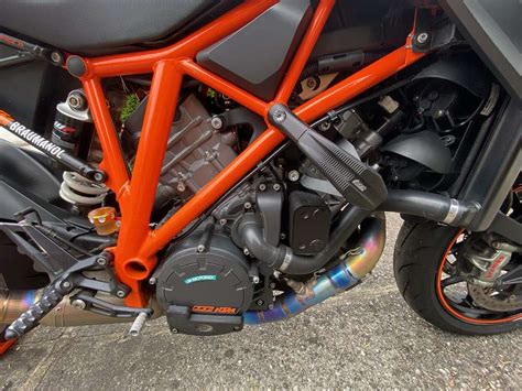 Ktm Super Duke Superduke Mit Viel Zubeh R Neues Service Naked Bike Willhaben
