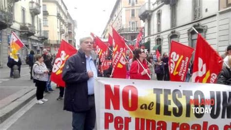 Milano Manifestazione 1 Maggio Basta Morti Sul Lavoro