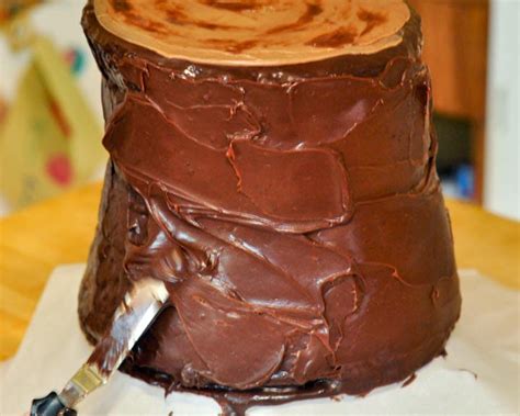 Beki Cooks Cake Blog Tree Trunk Or Tree Stump Cake