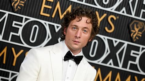 jeremy allen white net worth