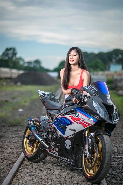 BMW S1000RR độ cực chất đọ dáng siêu ngầu cùng Hot Girl 2banh vn