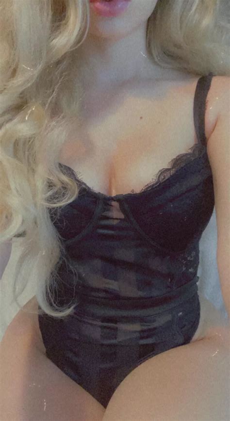 Slim Thick Nudes Hipcleavage Nude Pics Org