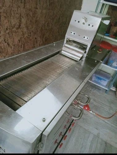 Semi Automatic Roti Maker Machine, For Commercial, Capacity Per Hour: 1000 Chapati at ₹ 196000 ...