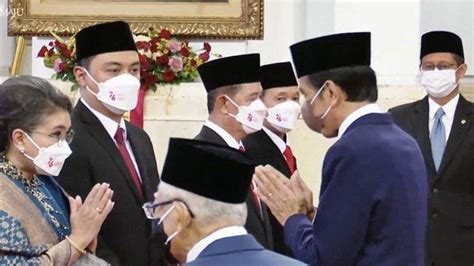 Presiden Jokowi Anugerahkan Gelar Pahlawan Nasional Bagi 4 Tokoh Ini