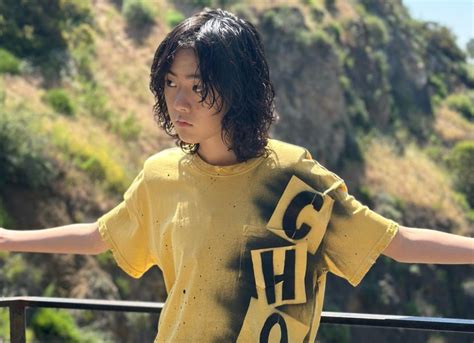 Mayna HOT ISSUE Profile Age Birthday Height Facts