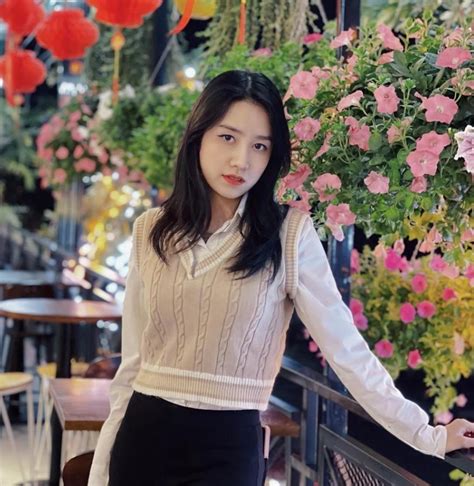 Tải ảnh Quỳnh Moon mặc bikini đẹp nóng bỏng gợi cảm