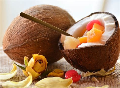 Пазл десерт в кокосе - разгадать онлайн из раздела "Еда" бесплатно