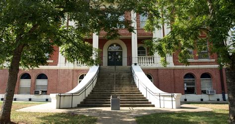 111 Sabine County - 254 Texas Courthouses