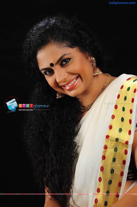 Asha Sarath Actress Hd Photos Images Pics And Stills Indiglamour