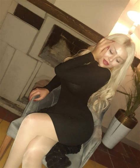 Wiem Yahia Nude Porn Pictures Xxx Photos Sex Images Pictoa