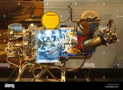 Auxiliary Power Unit Cutaway Alliedsignal Aerospace Stock Photo Alamy