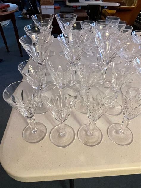 Cristal d'Arques Paris | EstateSales.org