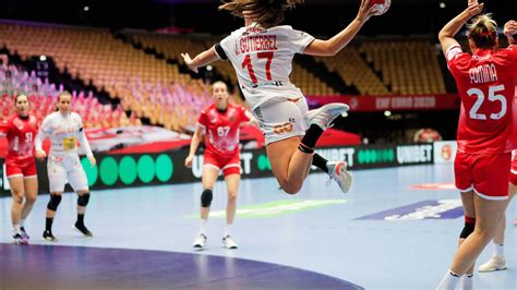 Balonmano Europeo Femenino Jennifer Guti Rrez La Mvp De Espa A En El