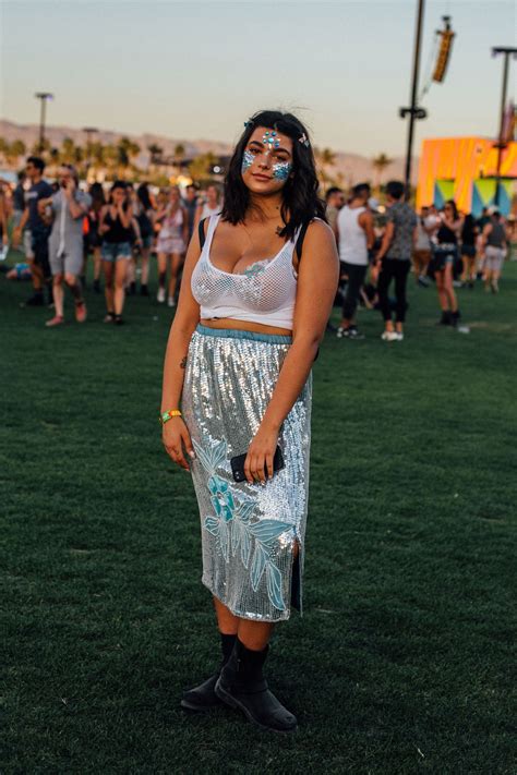 The Best Looks At Coachella This Year Are So Different Boho Festival