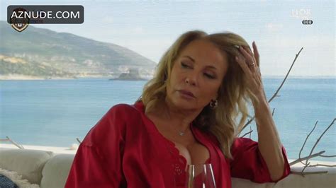 FLOR SEM TEMPO NUDE SCENES AZNude