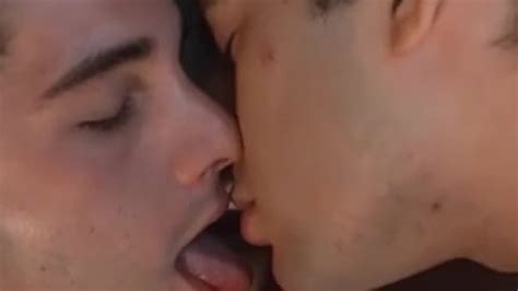 Euro Gays Pablo Thomas And Tobias Bianco Fuck In Locker Room Video Porno Gratis YouPornGay